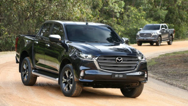 2021 Mazda BT-50 front