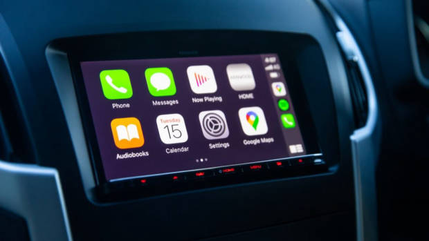 2020 ISUZU MU-X ONYX Edition Screen