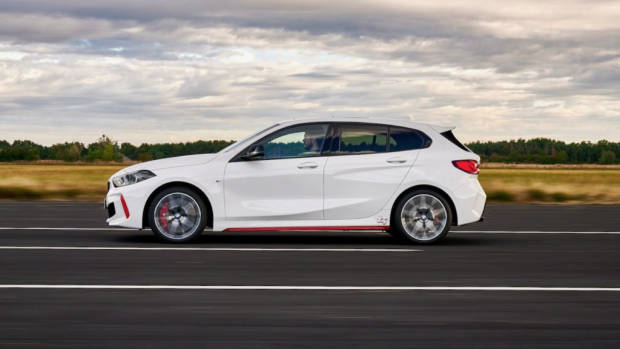 2021 BMW 128ti profile