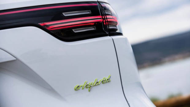 2021 Cayenne E-Hybrid Badge