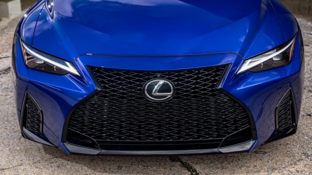2021 Lexus IS F SPort Snout