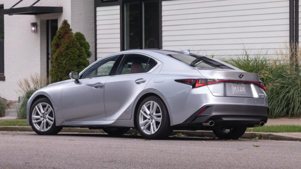 2021 Lexus IS Luxury rear 3/4