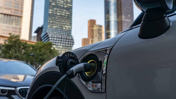 2021 Mini Countryman Plug