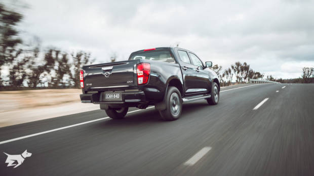 The Mazda BT-50 2021 driving on road