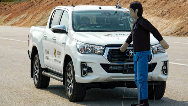 Toyota HiLux using car-to-pedestrian AEB technology