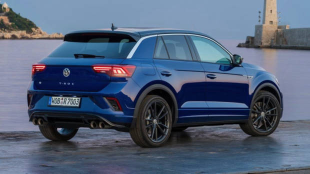2020 Volkswagen T-Roc R rear
