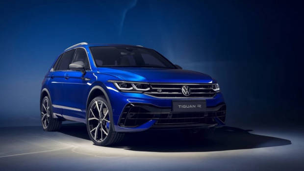 2021 Volkswagen Tiguan R front
