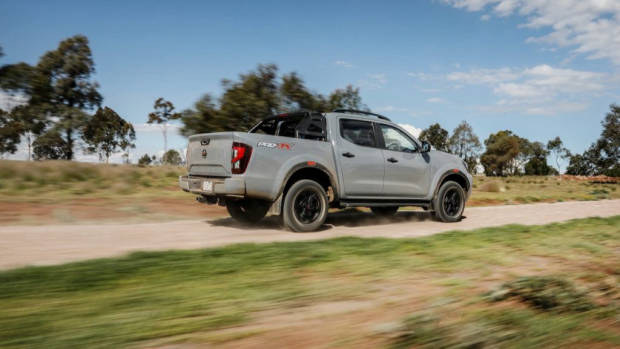 2021 Nissan Navara Pro 4X action