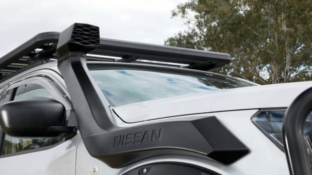 2021 Nissan Navara SL accessories Snorkel