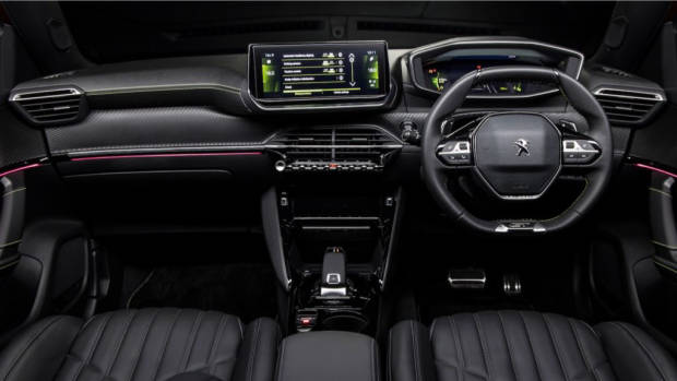 2021 Peugeot 2008 cockpit