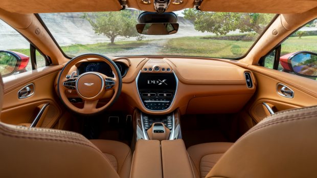 Aston Martin DBX 2021 tan interior