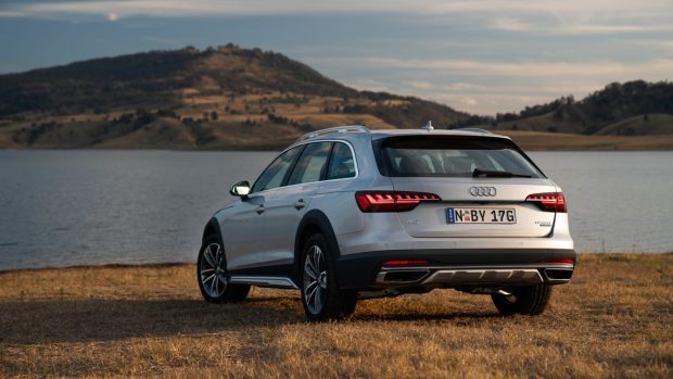 Audi A4 Allroad 2021 silver