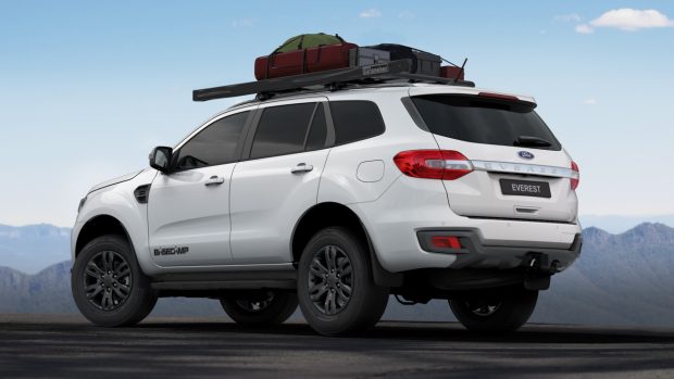 Ford Everest Basecamp 2021 white rear end