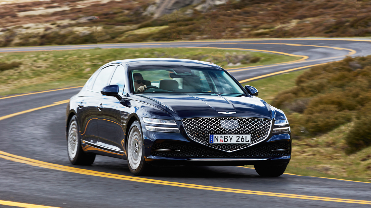 Genesis G80 2021 2.5 blue front end