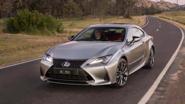 Lexus RC 350 2021 coupe front end