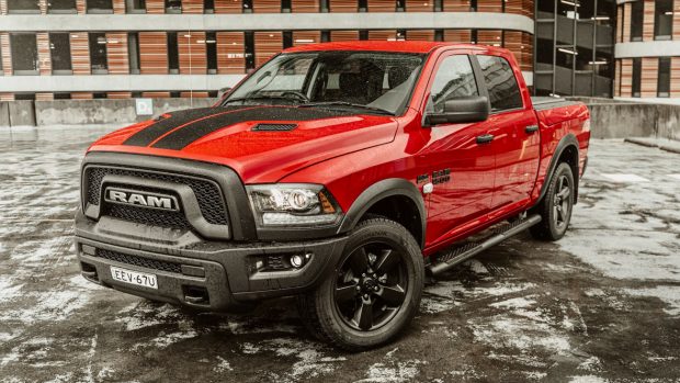 RAM 1500 Warlock 2021 red front end