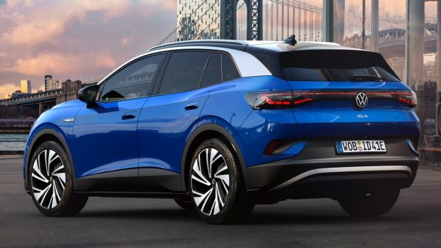 Volkswagen ID4 2021 blue rear end