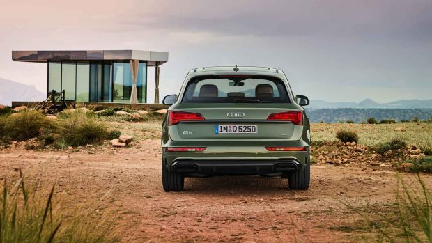 Audi Q5 40 TDI 2021 Rear