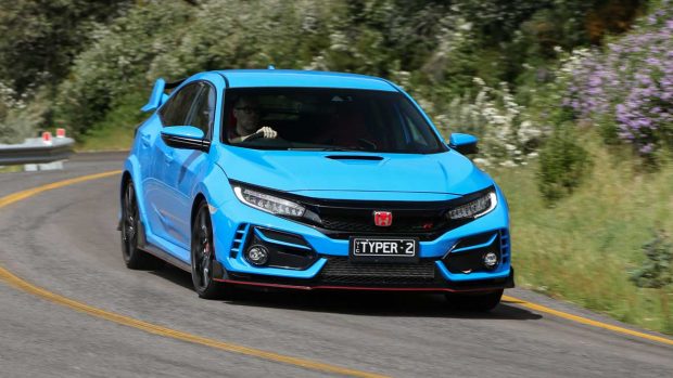 Honda Civic Type R 2021 driving