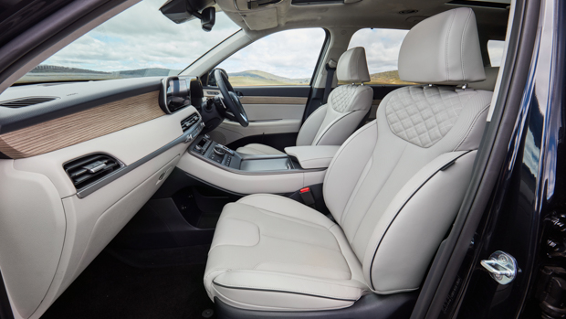 Hyundai Palisade 2021 cream seats