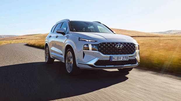 Hyundai Santa Fe Highlander 2021 on road