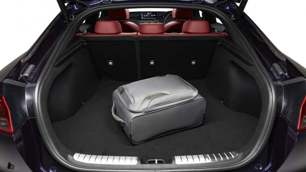 Kia Stinger 2021 boot