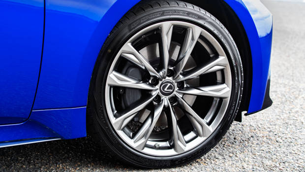 Lexus IS F Sport 2021 wheels