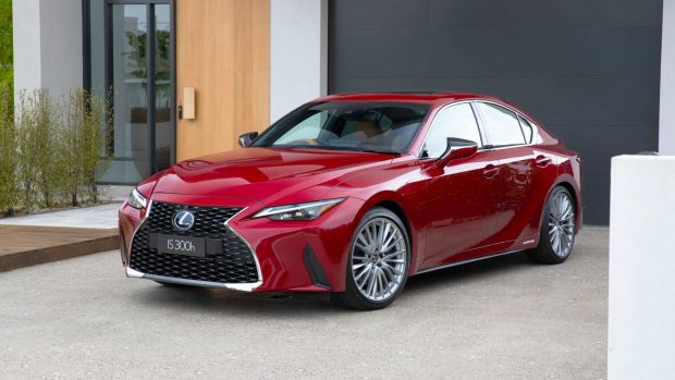 Lexus IS 300h 2021