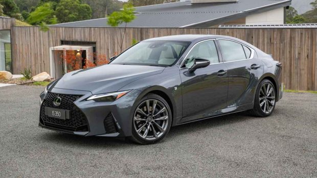 Lexus IS 350 F Sport 2021 front