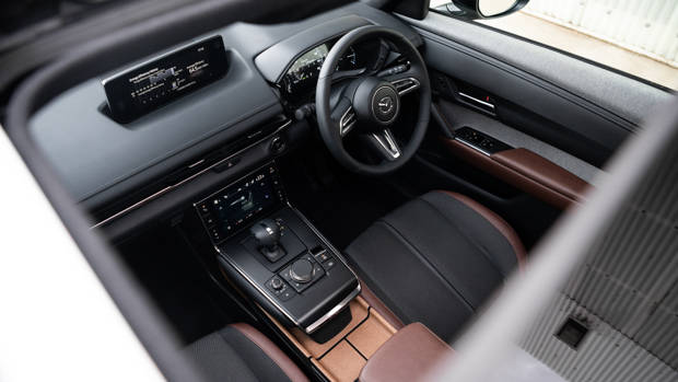 Mazda MX-30 EV 2021 interior