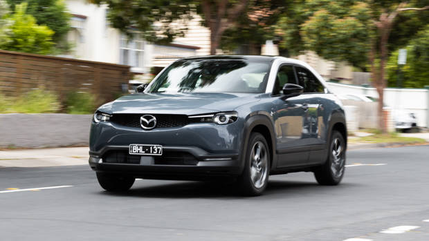 Mazda MX-30 EV 2021 polymetal grey front end