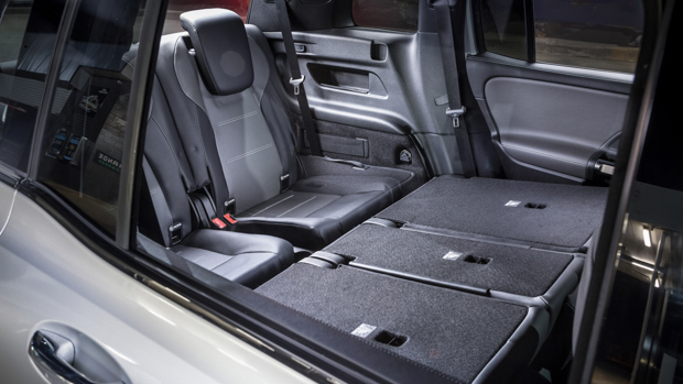 Mercedes-AMG GLB 35 2021 third row