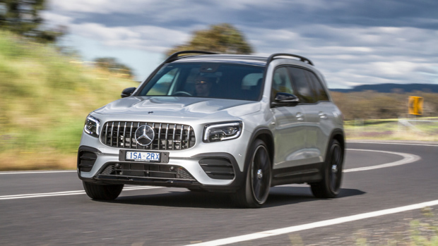 Mercedes-AMG GLB 35 2021 silver front end