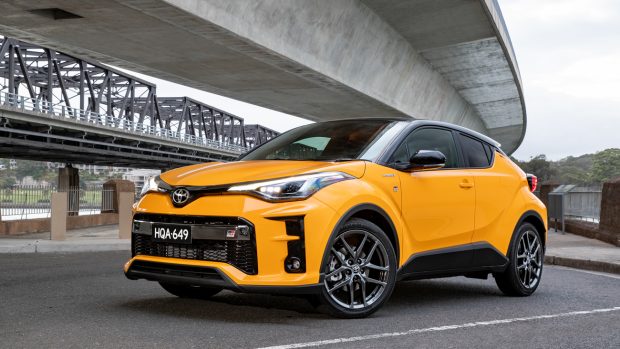 Toyota C-HR GR Sport 2021 front