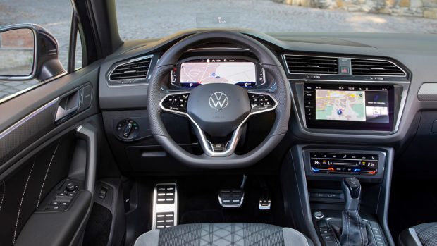 Volkswagen Tiguan 2021 R-Line interior