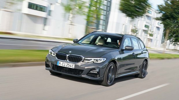 BMW 320e 2021 PHEV Toruing