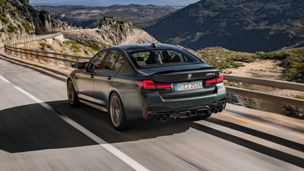 BMW M5 CS 2021 driving