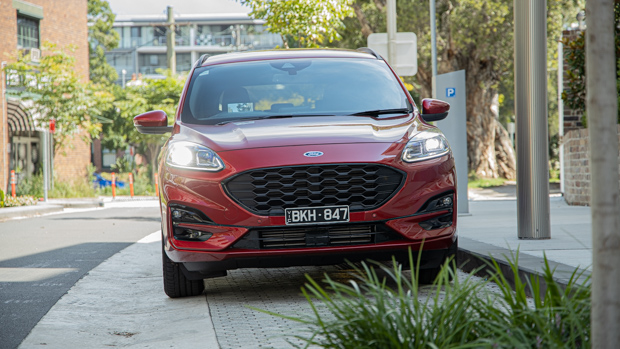 Ford Escape ST-Line 2021 red front end
