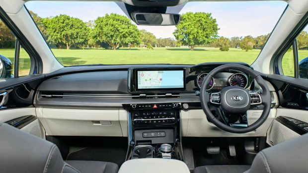 Kia Carnival 2021 Front cab