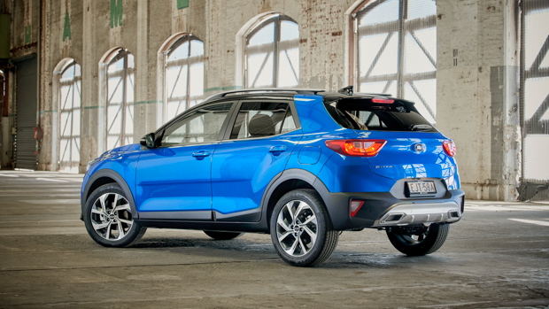 Kia Stonic GT Line 2021 blue rear end