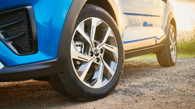 Kia Stonic GT Line 2021 17 inch wheels