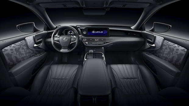 Lexus LS 2021 platinum foil trim