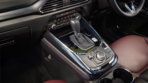 Mazda CX-9 GT SP 2021 shifter and MZD Connect