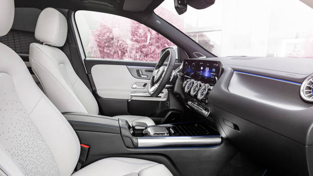 Mercedes-Benz EQA 2021 white seats