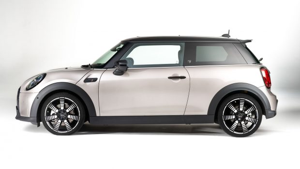Mini Hatch 2021 Profile