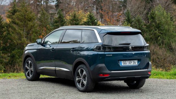 Peugeot 5008 2021 Rear