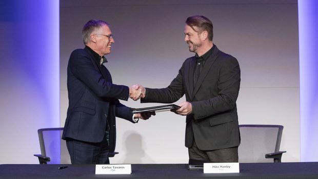 Mike Manley Carlos Tavares