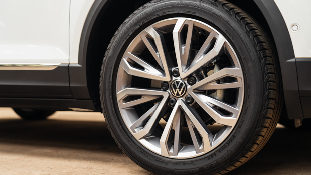 Volkswagen T-Roc 110TSI Style 18 inch wheels