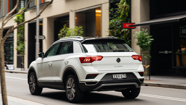 Volkswagen T-Roc 110TSI Style city