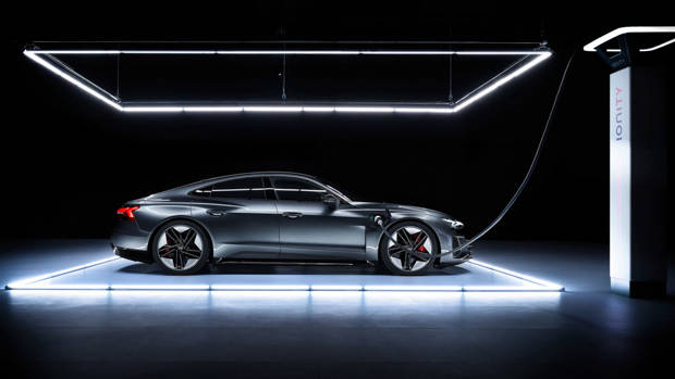 Audi e-tron GT 2021 charging